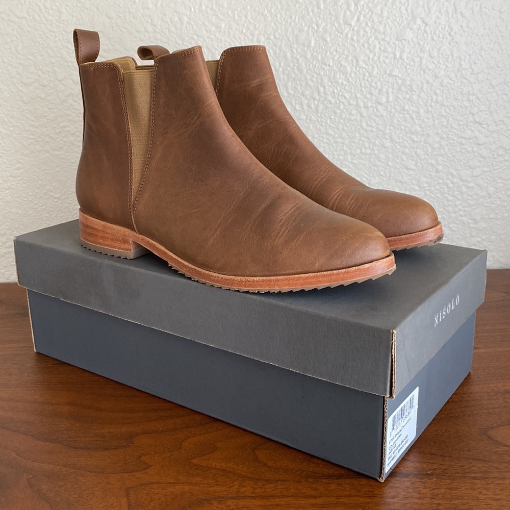 Nisolo Everyday Chelsea Boot in Brown